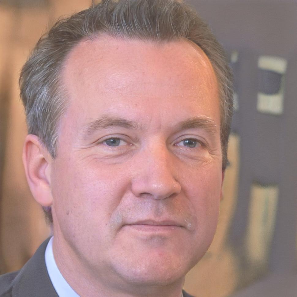 Marcus Chen, Senior Financial Planner